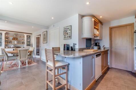 8655519-interior44.jpg