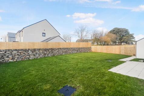 Enclosed Rear Garden