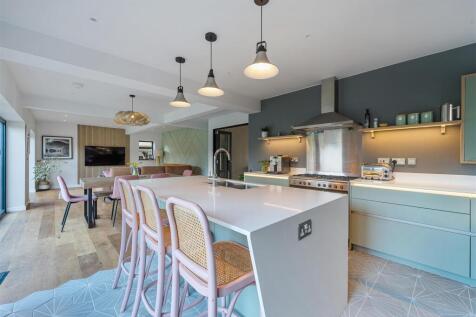Open Plan - Kitchen