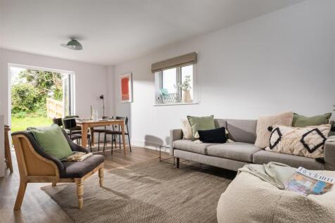 Spacious Open Plan Living Area