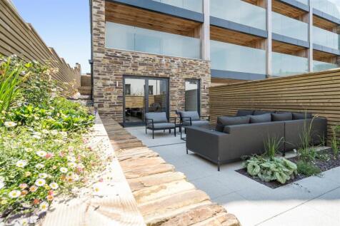 Low Maintenance Rear Garden