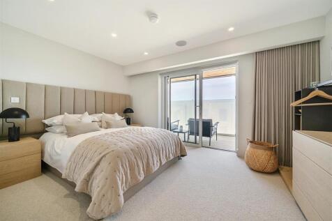 Spacious Double Bedroom