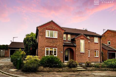 5 Bedroom For Sale