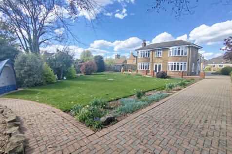 3 Bedroom Detached for Rent