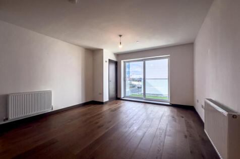 Living/Dining Area