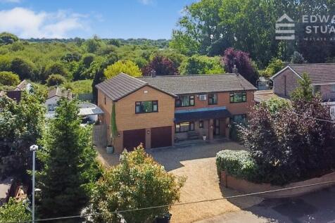 5 Bedroom For Sale