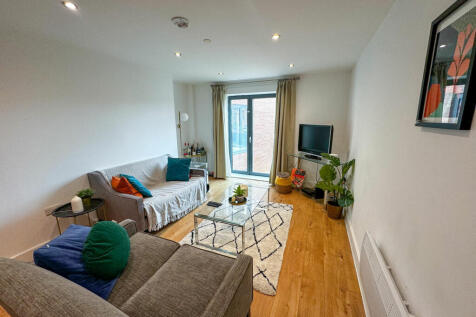 leyalandhouse76IMG_2266_edited.jpg