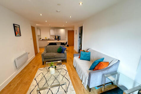 leyalandhouse76IMG_2267_edited.jpg