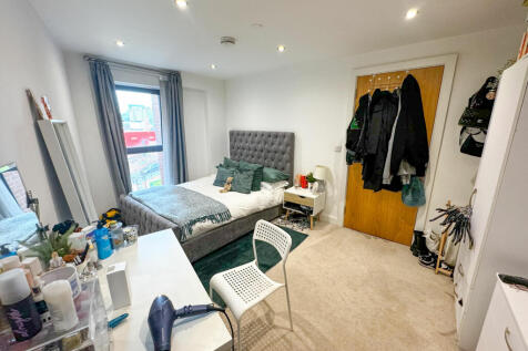 leyalandhouse76IMG_2274_edited.jpg