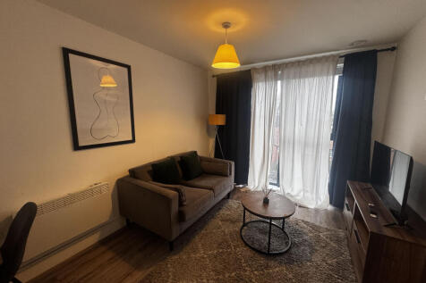 theinterchnge82763IMG_1237.jpg