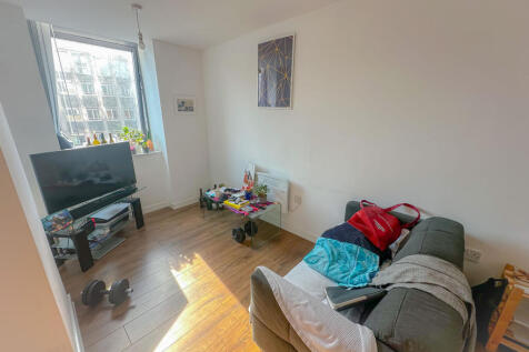 405silkhousecourtimage00035_edited.jpg