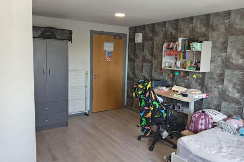 KILNHS8373PHOTO-2025-06-20-15-12-34(1).jpg