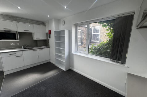 STTHOMASRD3334IMG_4275.jpg