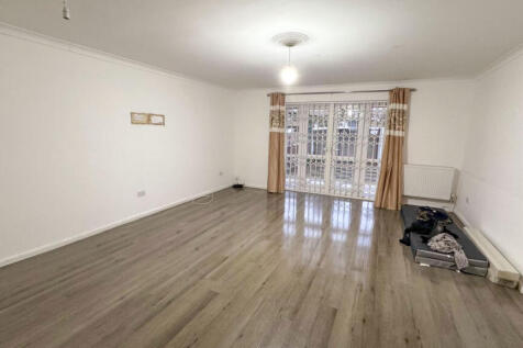 bastable943484WhatsApp Image 2025-11-24 at 15.0...