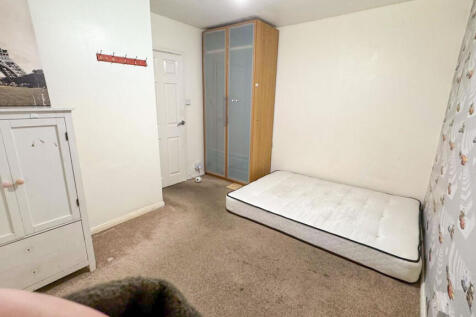 bastable943484WhatsApp Image 2025-11-24 at 15.0...