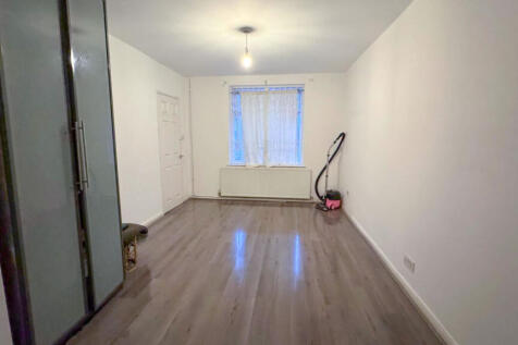 bastable943484WhatsApp Image 2025-11-24 at dddd...