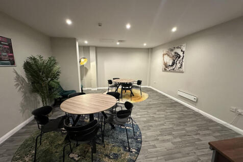 512Oneislingtonimage00009.jpg