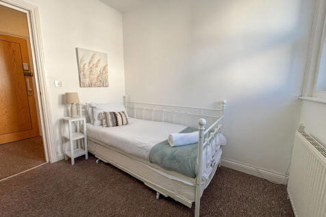 westclif985757524-10-2025__16-29-50_IMG_7689_ed...