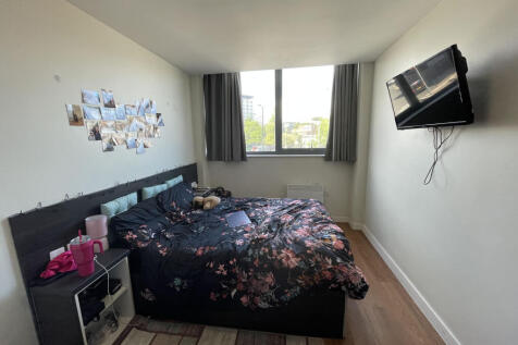 burgesshs7373729Burgess House - 7 (Medium)20666...