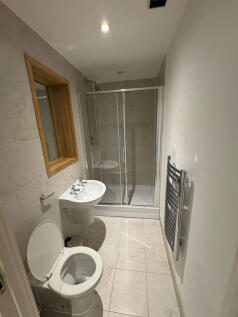 echocentrsl495858Bathroom .jpg