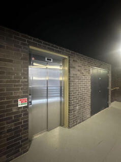 birtinwks938474010582SPCSHIMG_5956206bw (3).jpg