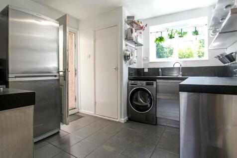 kitchen-.jpg