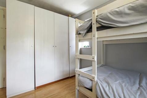 Bedroom-2.2-1-1.jpg
