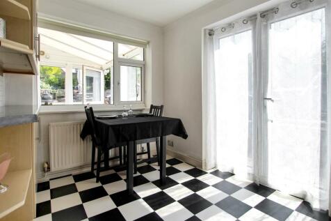Dining-Room-.jpg