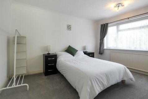 Bedroom-3-1-1.jpg