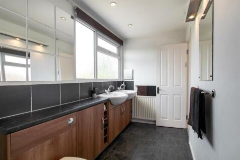 bathroom-2-.jpg