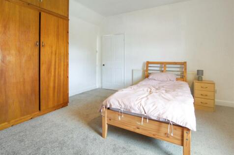 Bed-2.2.jpg