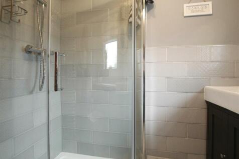 Shower-room2-.jpg