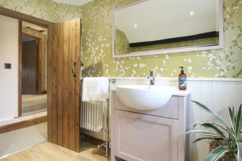 Bathroom-2-1-1.jpg