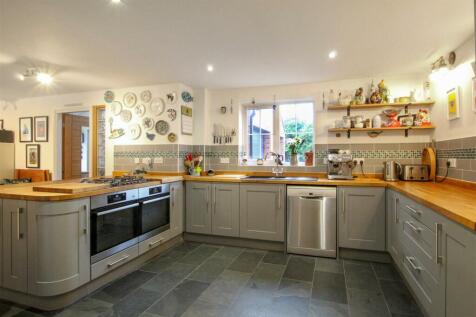Kitchen-1-1.jpg