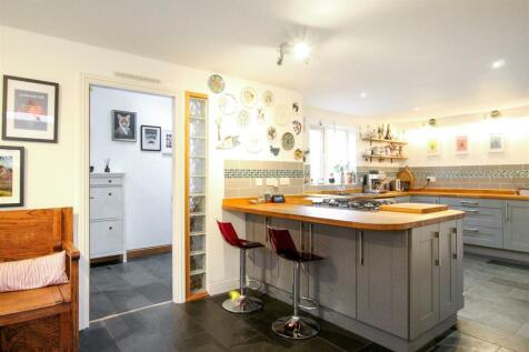 Kitchen-7.jpg
