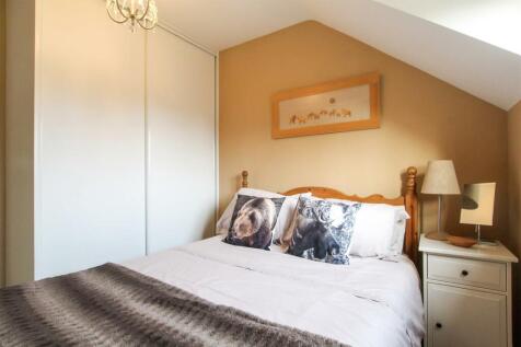 Bedroom-2-.2-.jpg