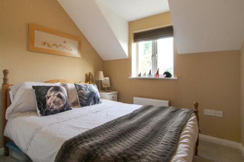 Bedroom-2-.jpg