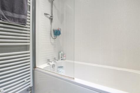 Bathroom-2-.jpg