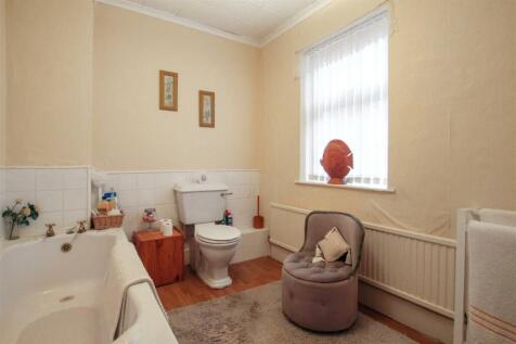 Bathroom-1-2.jpg