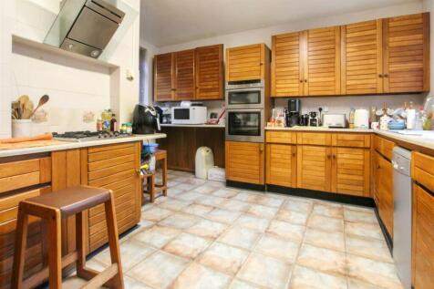 Kitchen-11.jpg