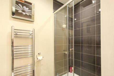 En-suite (2).jpg