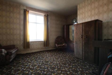 Bedroom Three (1).JPG