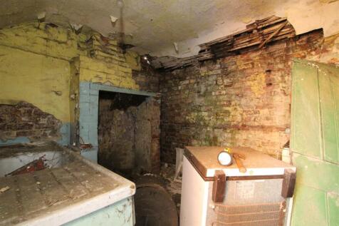 Previous Kitchen.JPG