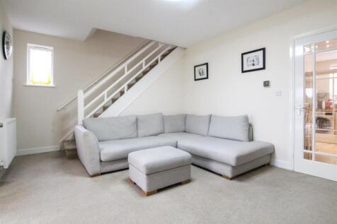 lounge-1-1.jpg
