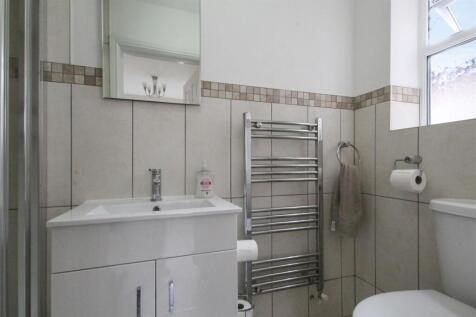 Shower-Room-.jpg