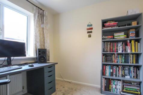 Bedroom-3-.2-.jpg