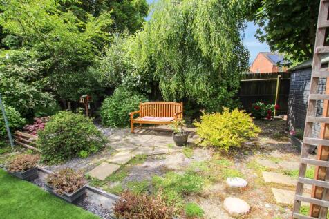 Rear-Garden-5.jpg