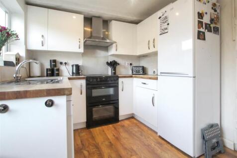 KITCHEN-.jpg
