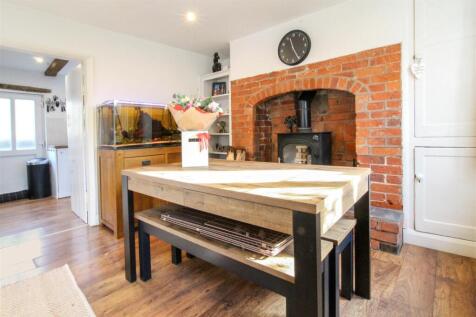 DINING-ROOM-KICTHEN-.jpg