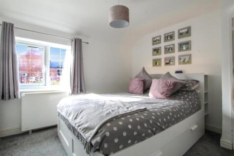 BEDROOM-2-.jpg